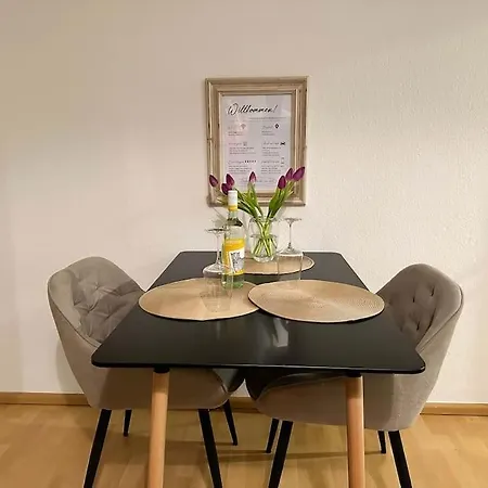 Gemuetliche 2-Zimmer Wohnung Im Zentrum Neumuenster Exterior photo